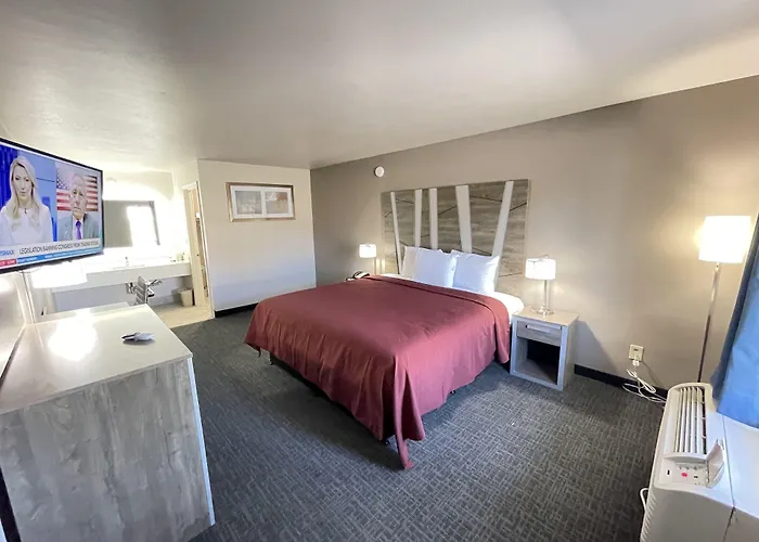 Excellent Inn&Suites Natchez