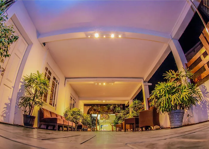 Blue Water Boutique Hotel Negombo