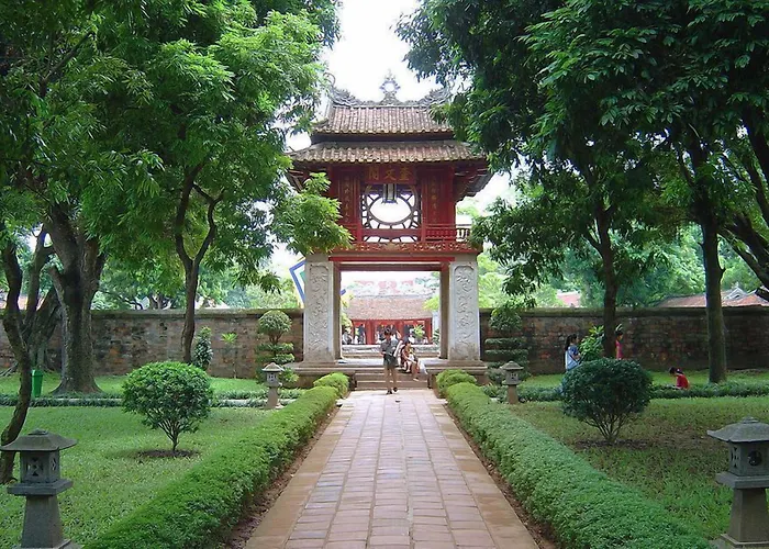 Golden Moon Suite Hotel & Travel Hanoi