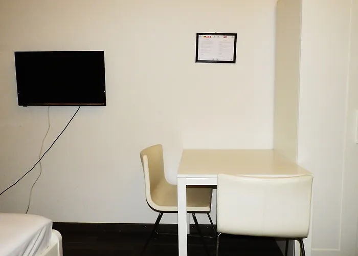 Inside Five Aparthotel Zurich