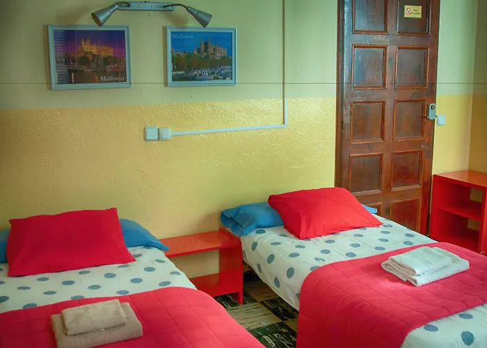 Hostal Atlanta El Arenal 