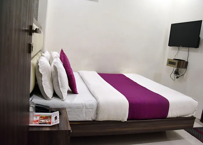Hotel Sanjary Palace