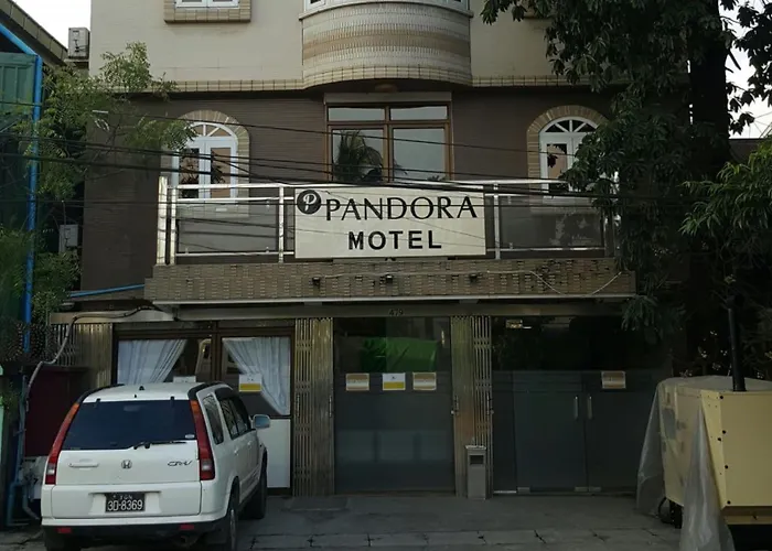 Pandora Motel