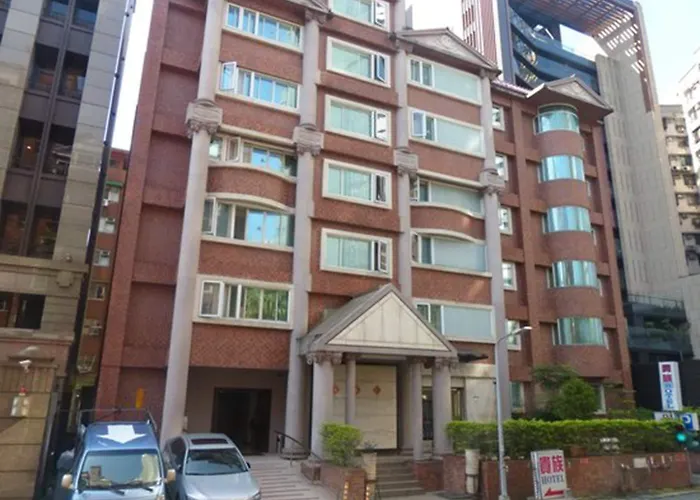 Noble Hotel