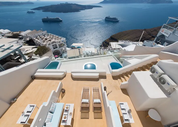 Hotel On The Cliff Fira 
