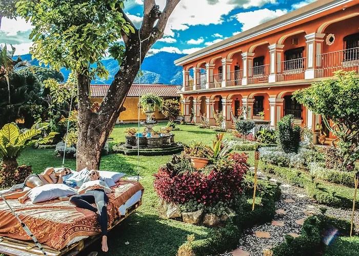 Hotel Socialtel Antigua