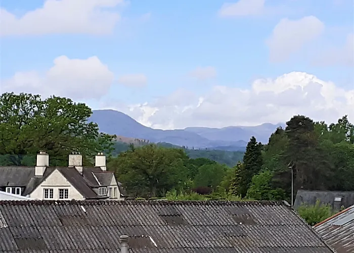 Brook House ― Free On-Site Car Park