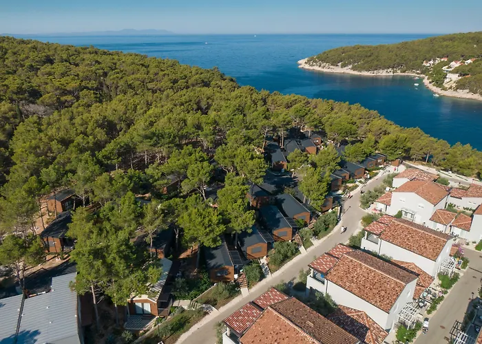 Gava Waterman Island Cottages