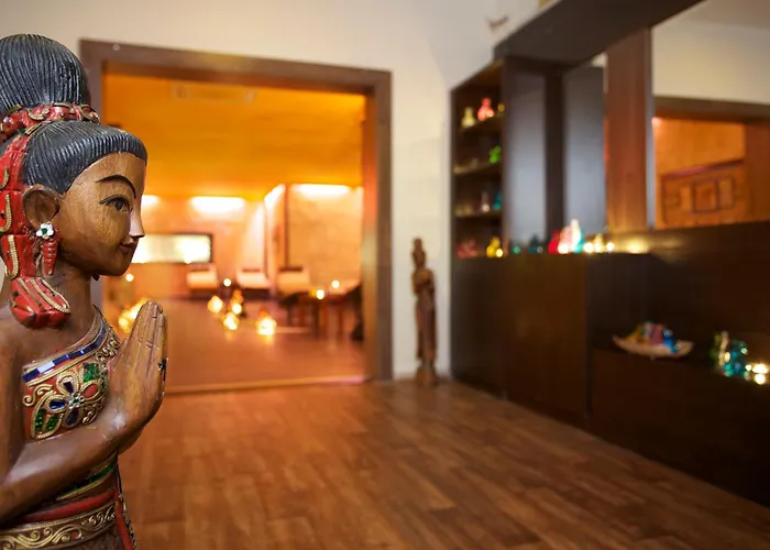 Club Paradiso Hotel