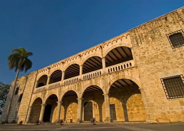 Hotel La Colonia Santo Domingo