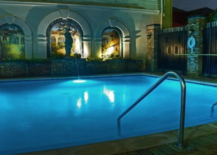 Hotel Club Wyndham Avenue Plaza New Orleans