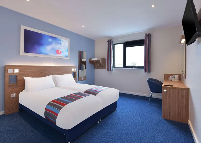 Travelodge Cardiff Atlantic Wharf Hotel