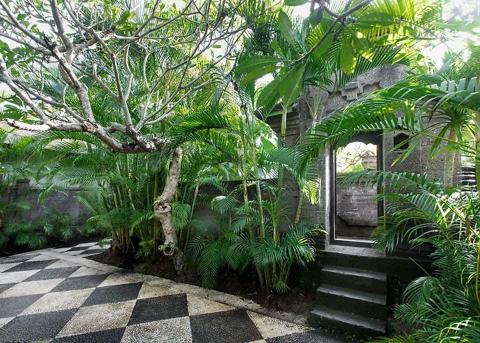 Villa Pantai Karang Sanur