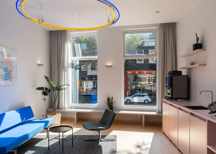 Hotel 171