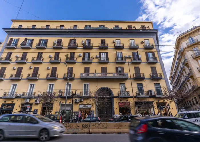 Gallery Suite Naples
