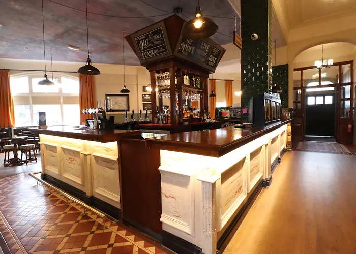 The Bridge Inn Hotel Bolton