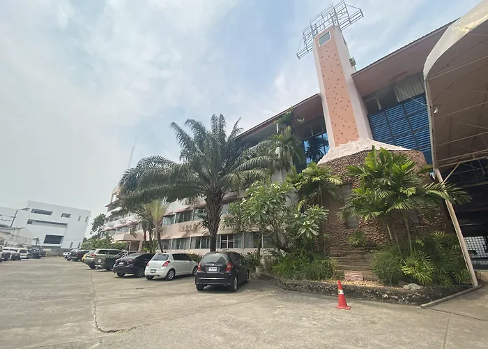 OYO 903 Madame Kim Hostel