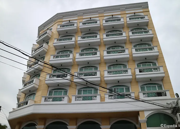 The Grand Dame Hotel Iloílo