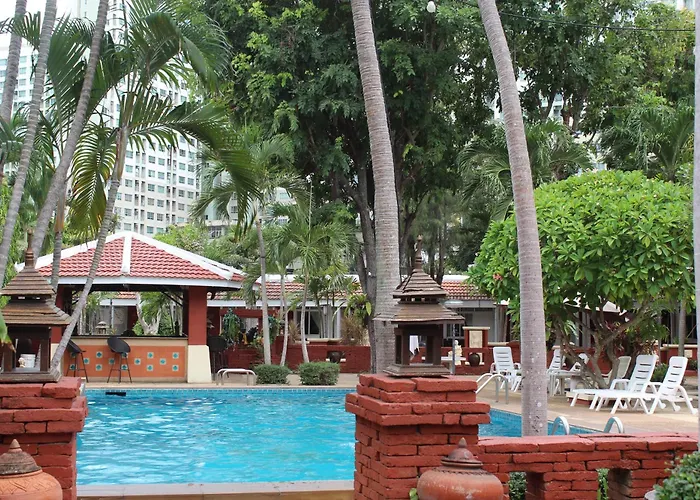 Safari Riviera Resort Pattaya