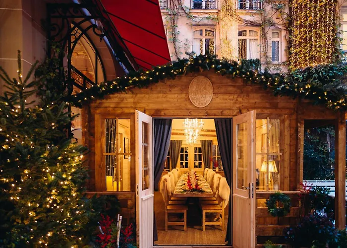 Hôtel Plaza Athénée - Dorchester Collection París