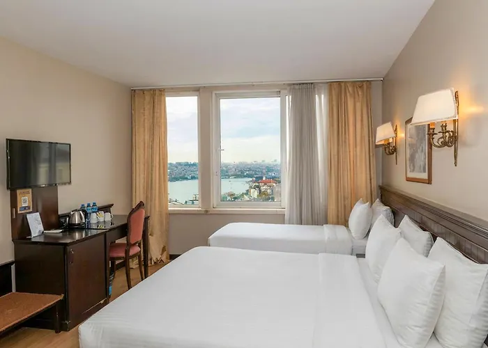 Pera Rose Hotel