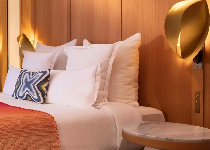 Hotel Vernet Champs Elysees Paris
