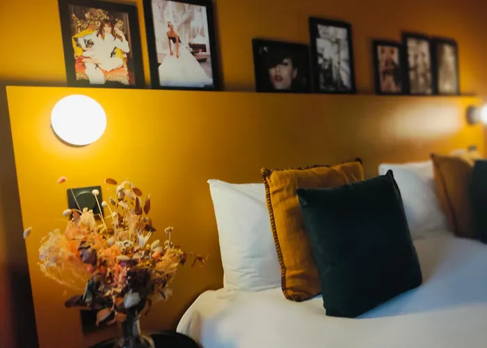 Hotel Noir