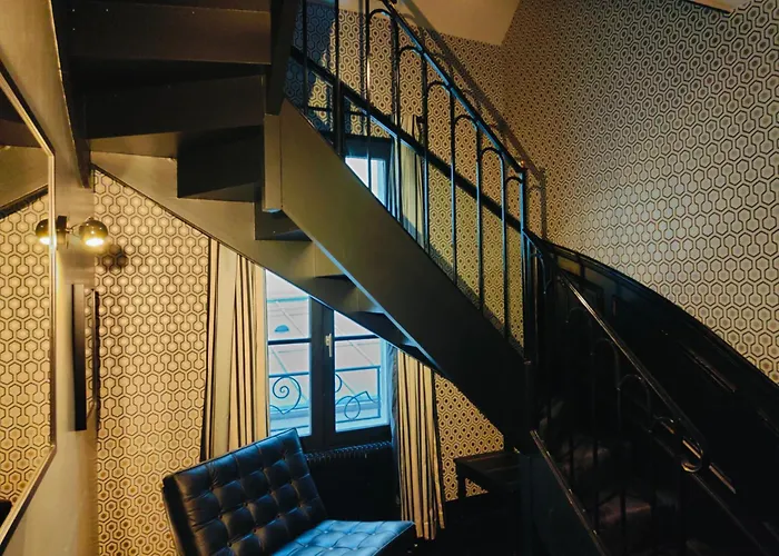 Hotel Noir
