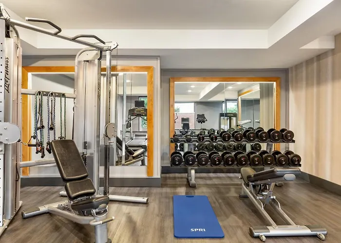 Crowne Plaza Seattle Newly Renovated With No Resort Fee