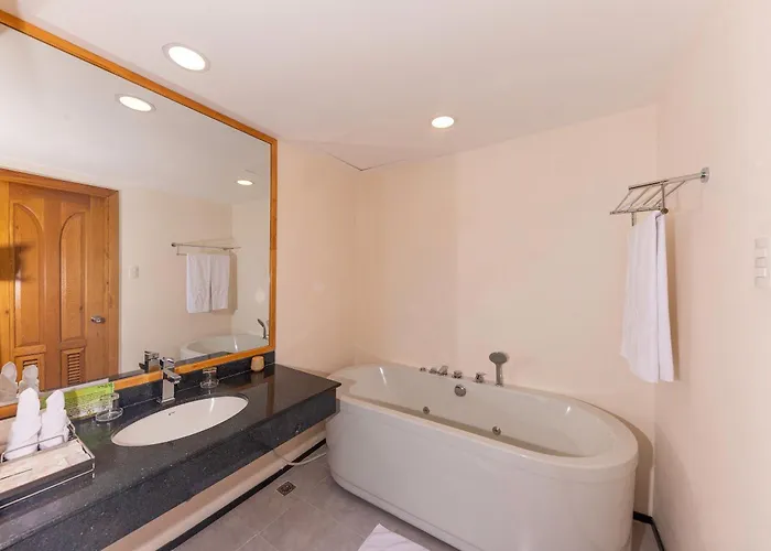 Romance Hotel Hue