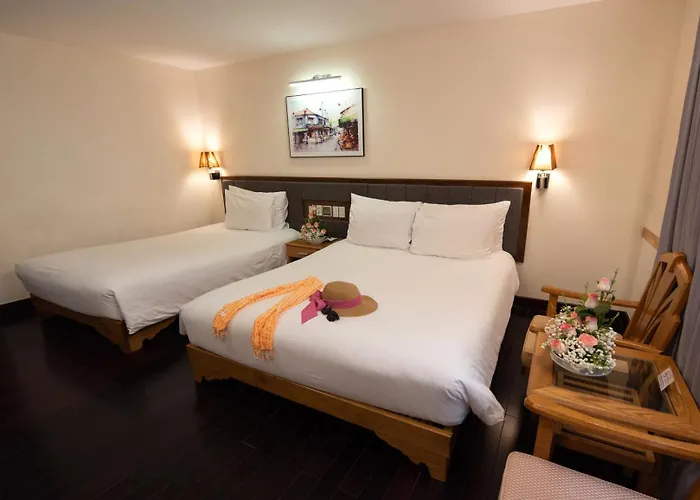 Romance Hotel Hue