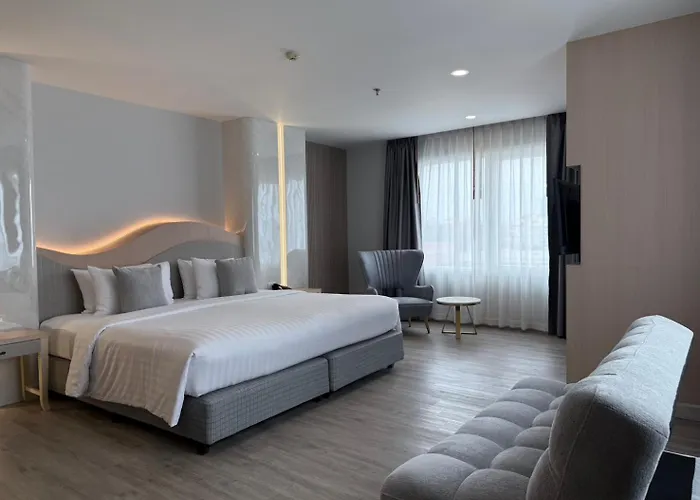 Empress Pattaya Hotel