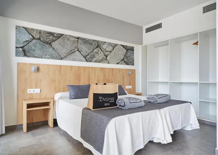 Invisa Aparthotel Casa Luis Santa Eulalia del Río