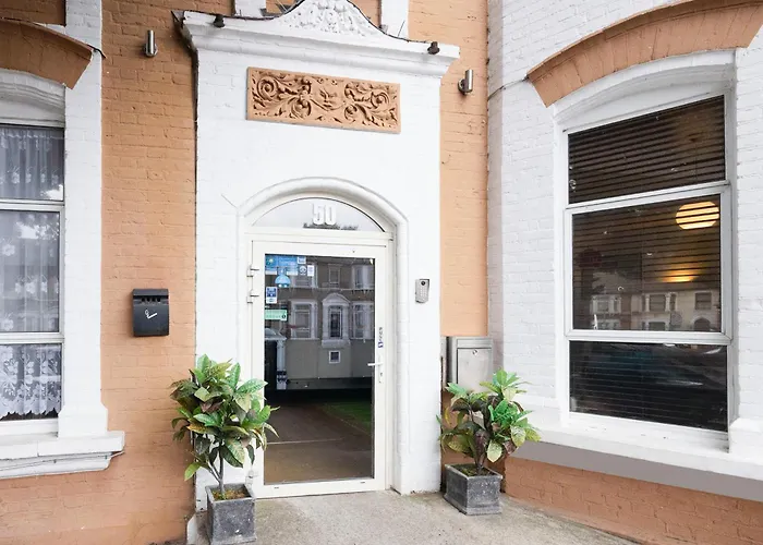 Arinza Hotel, London Ilford