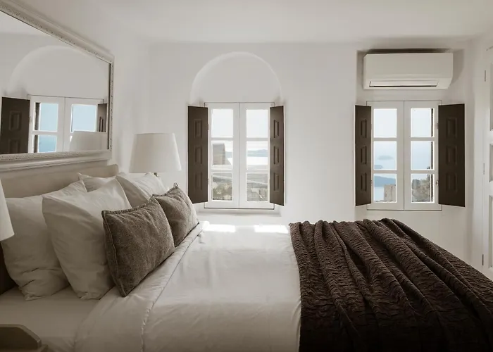 Aqua Luxury Suites by NOMÉE Hospitality Group