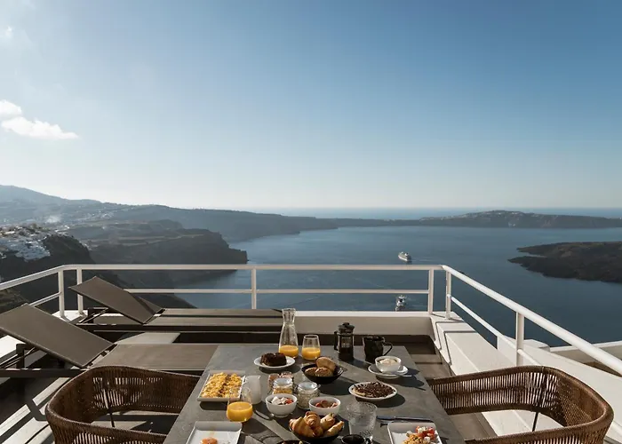 Aqua Luxury Suites by NOMÉE Hospitality Group