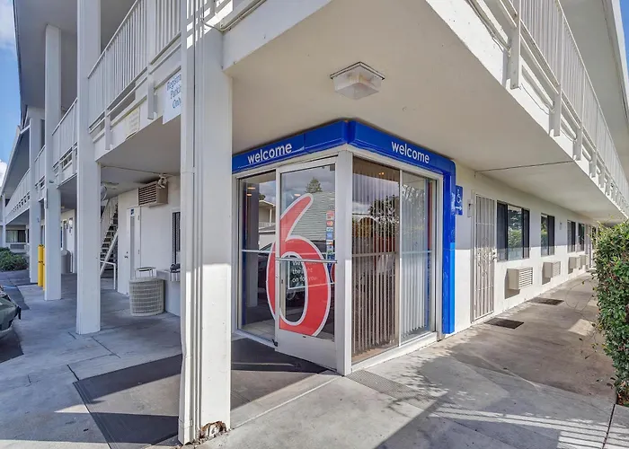 Motel 6 Santa Rosa - South