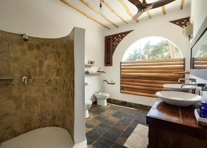 Waterlovers Beach Resort Diani Beach