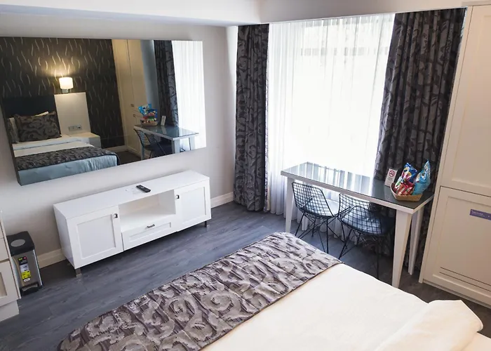 Riva Hotel Alsancak İzmir
