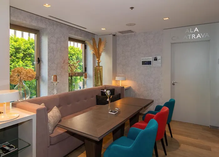 Hotel Sh Colon Valenza