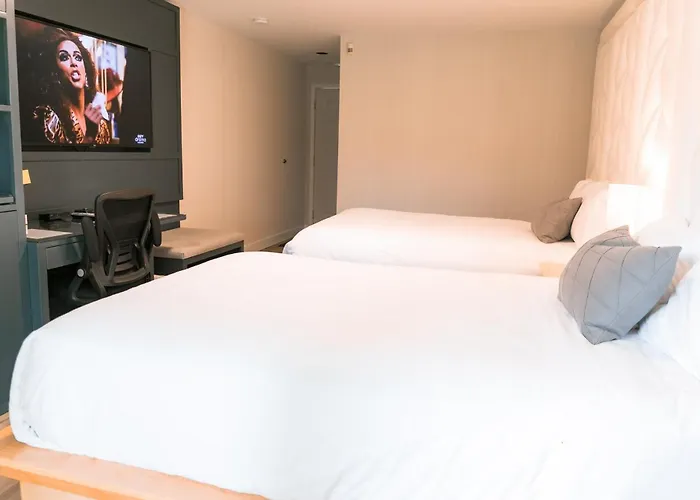 Hotel Civilia Lakeside By Civilia Golf Retreat Clearwater