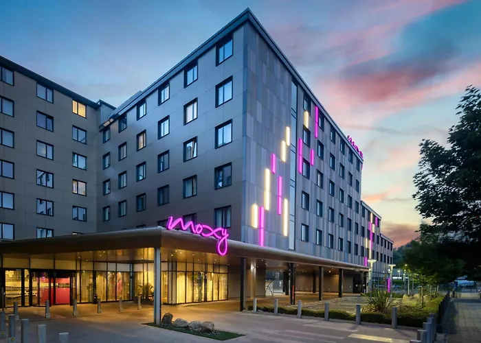 Moxy London Heathrow Airport