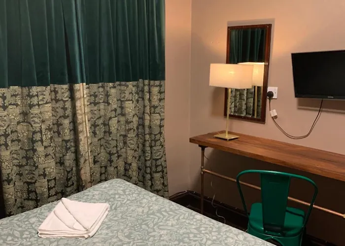 Four Stars Hotel Londres