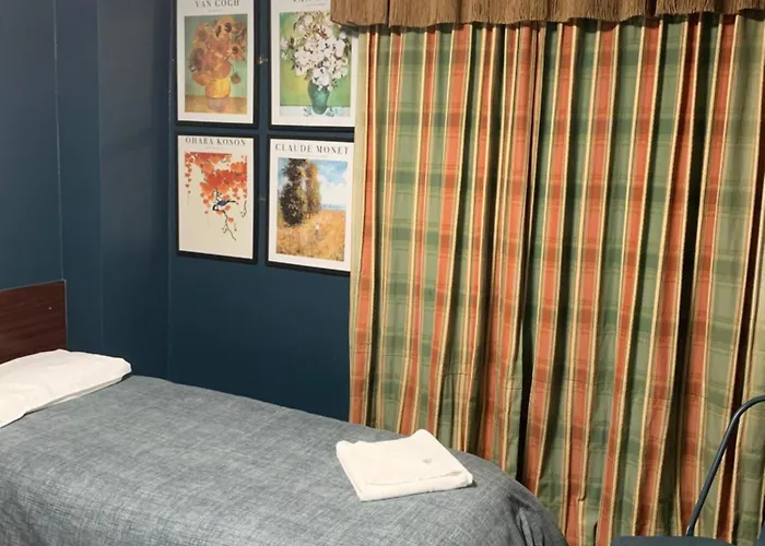 Four Stars Hotel Londres
