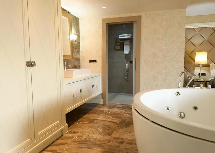 Taba Luxury Suites And Hotel