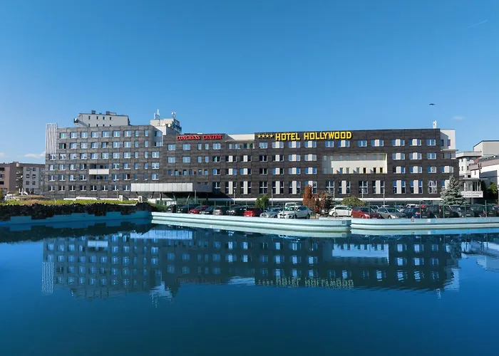 Hollywood Hotel