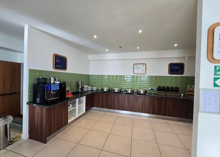 Holiday Inn Express Wakefield By Ihg