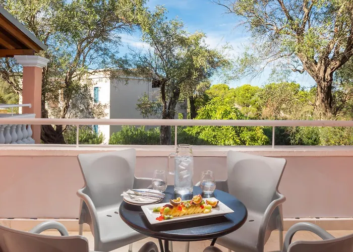 SENTIDO Apollo Palace Mesongí