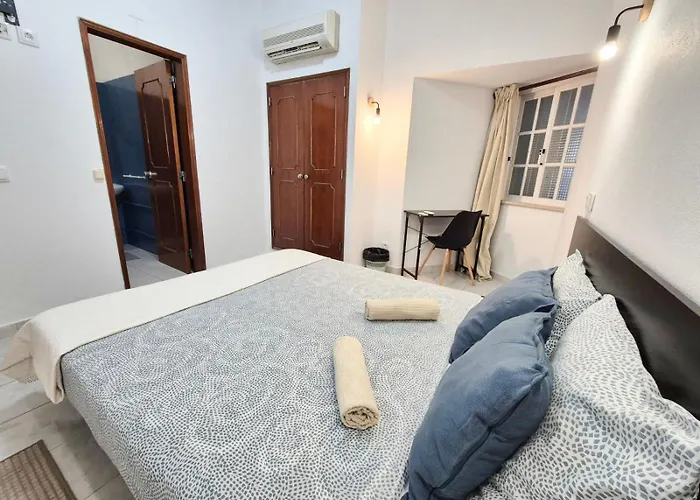 The Central Guesthouse