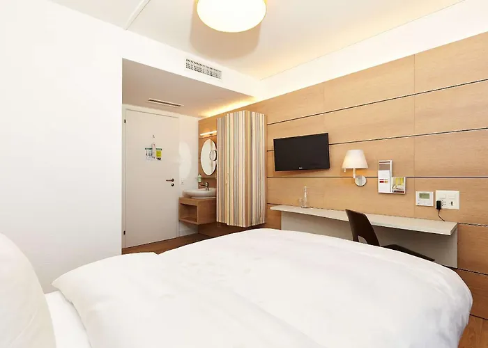 Steinenschanze Charming City & Garden Hotel